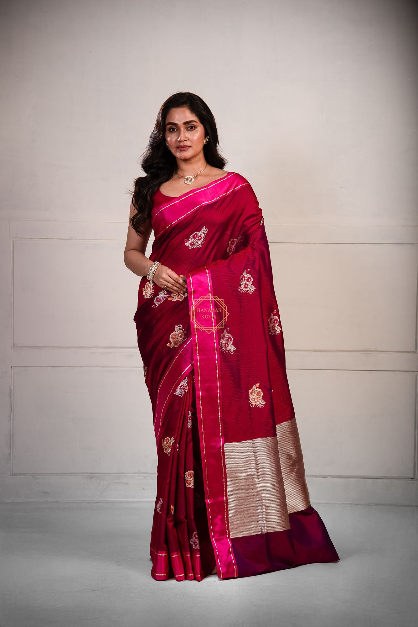 Contemparory Tanchoi Weave with Kadhua Butta in Zari & Resham and Complimenting Satin Border Saree