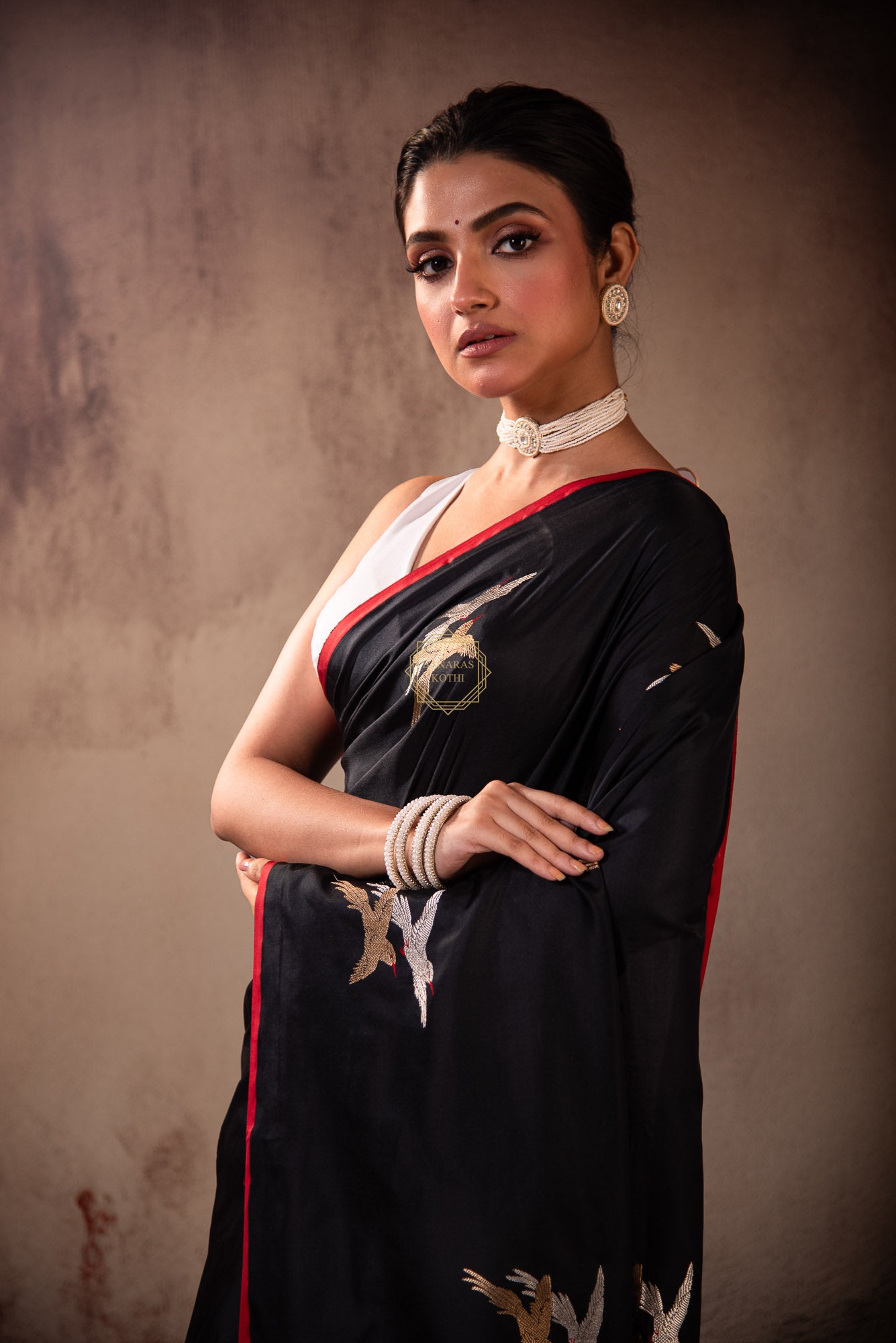 Sona Rupa Kadhua Boota Weaved on Satin Silk Saree