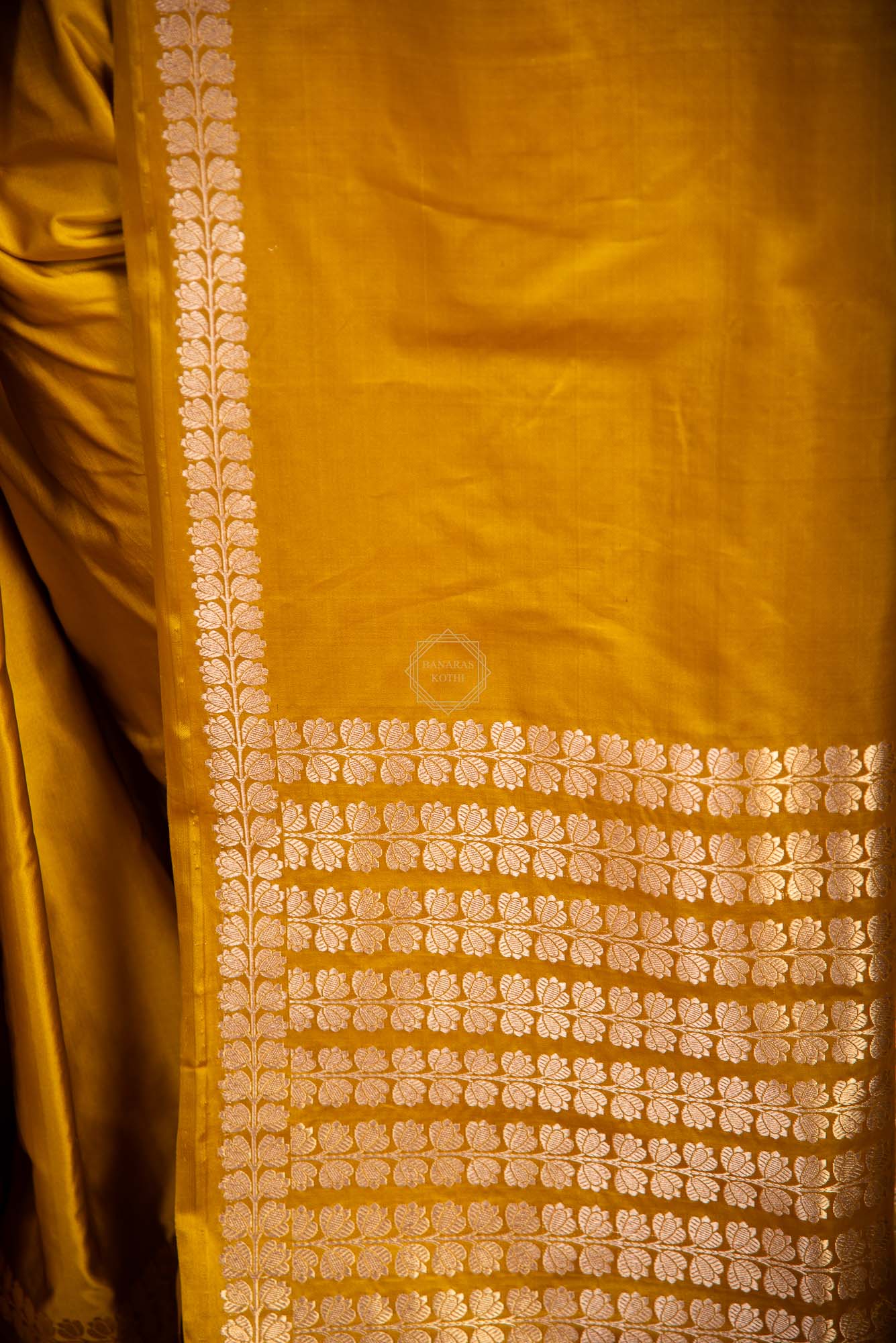 Kadhua Border Weaved on Plain Body of Satin Silk Saree