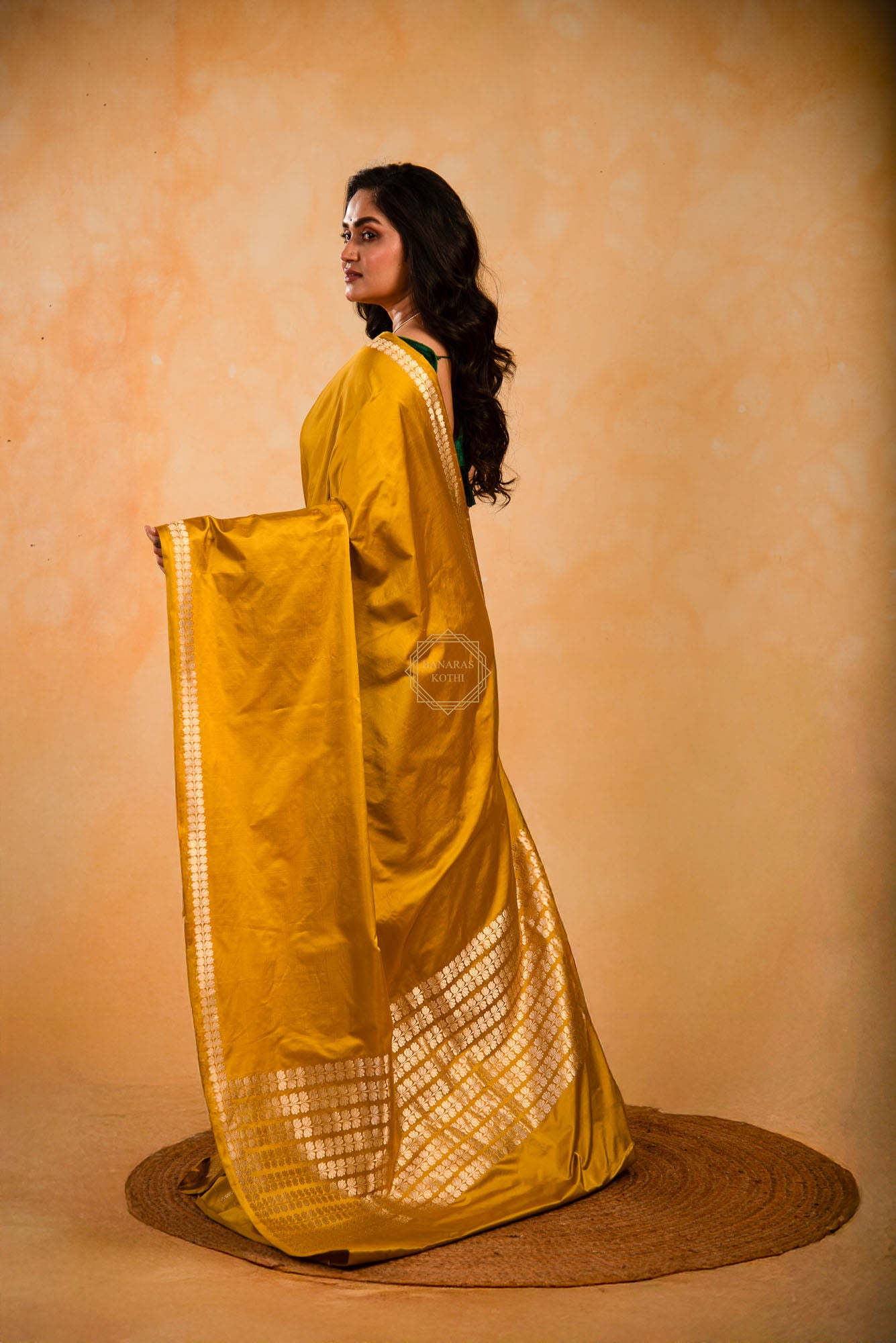 Kadhua Border Weaved on Plain Body of Satin Silk Saree
