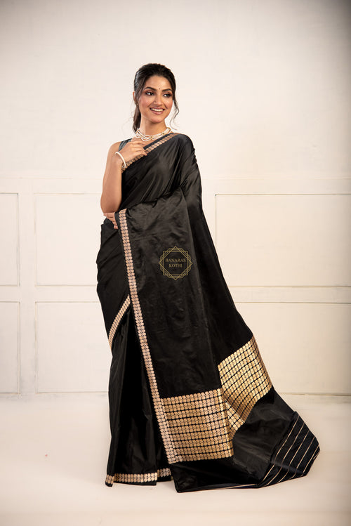 Kadhua Border Weaved on Plain Body of Satin Silk Saree