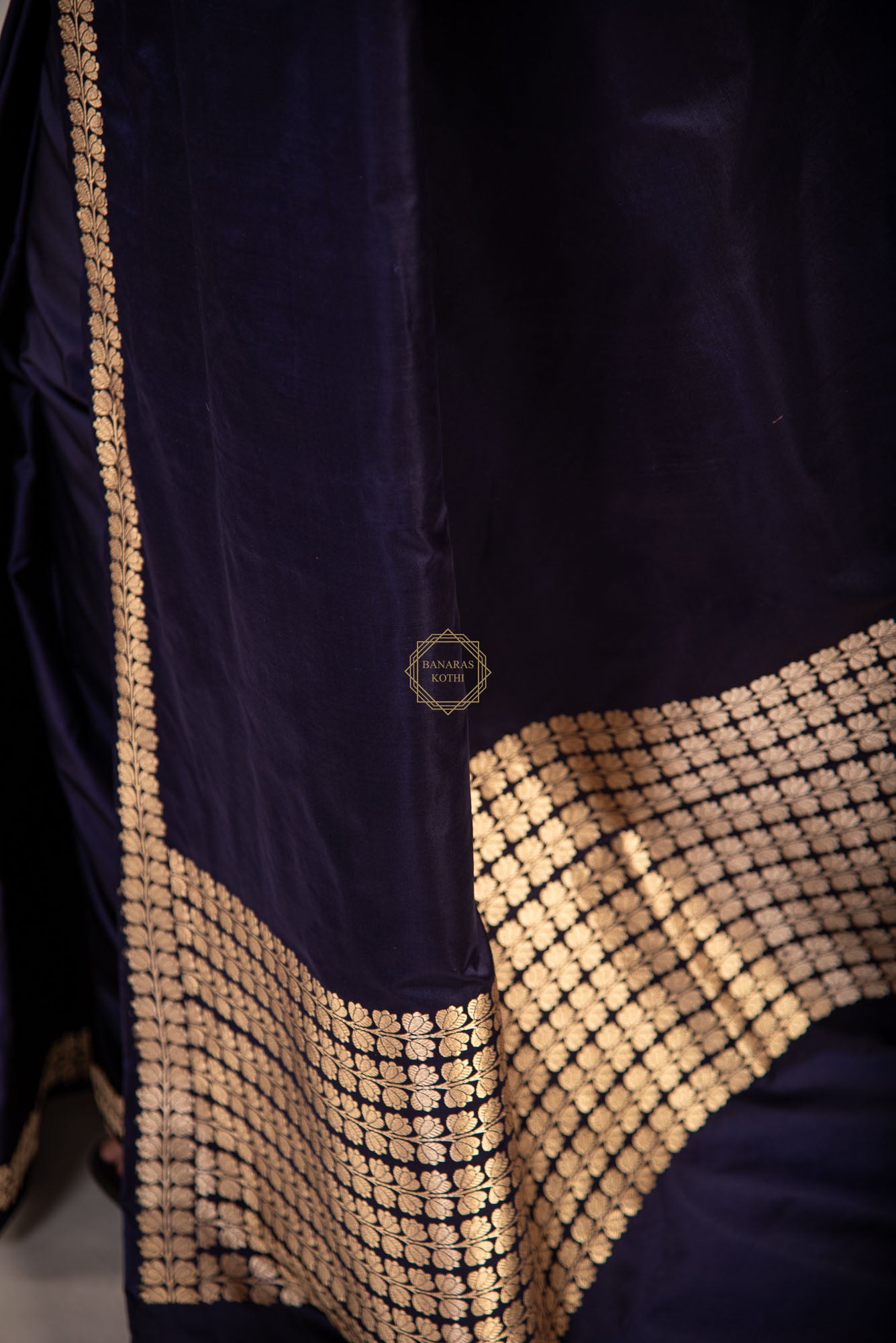 Kadhua Border Weaved on Plain Body of Satin Silk Saree