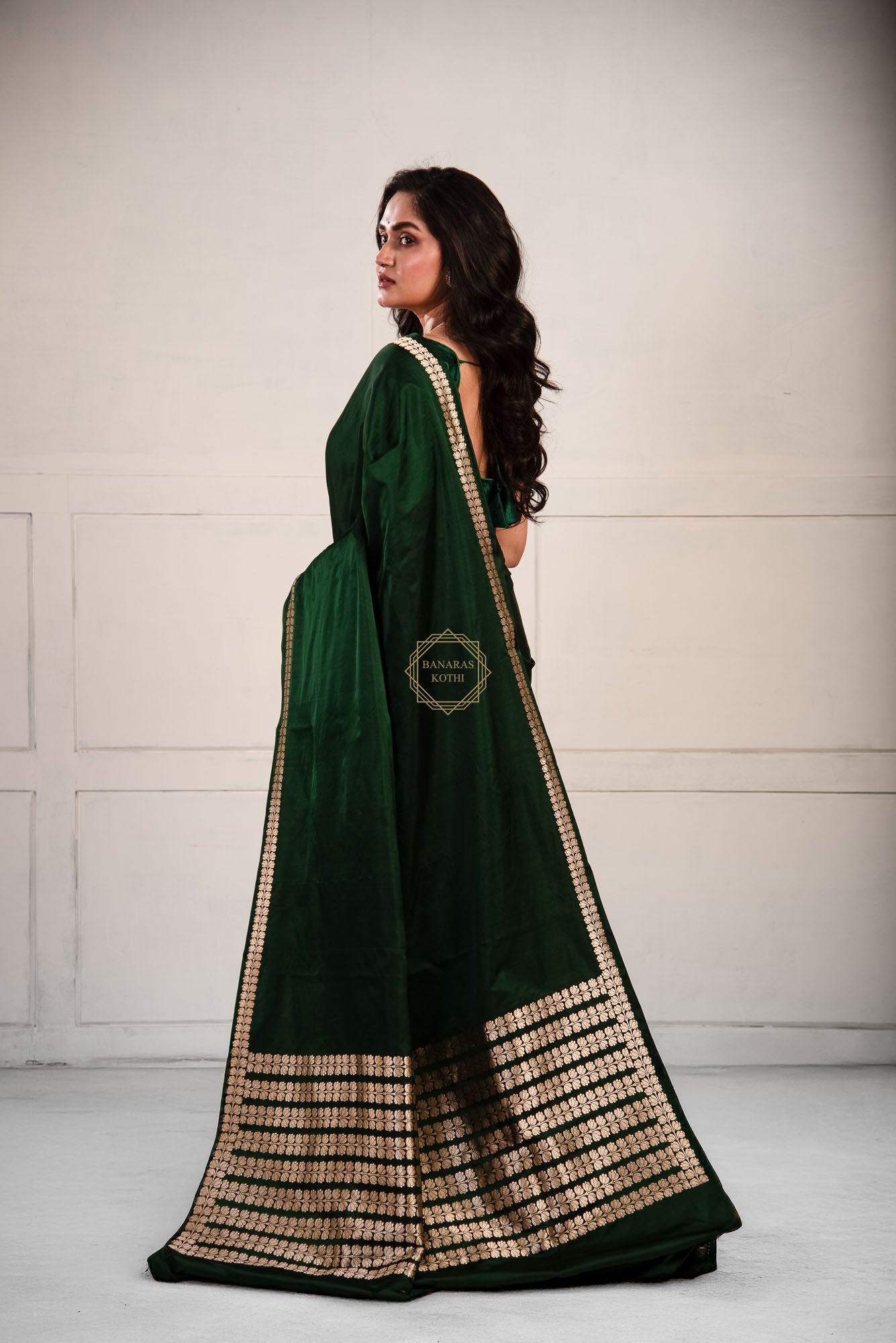 Kadhua Border Weaved on Plain Body of Satin Silk Saree