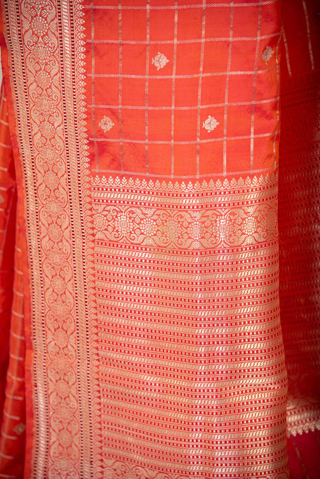 Traditional Checks Weaved with Kadhua Butti with Badla Saree