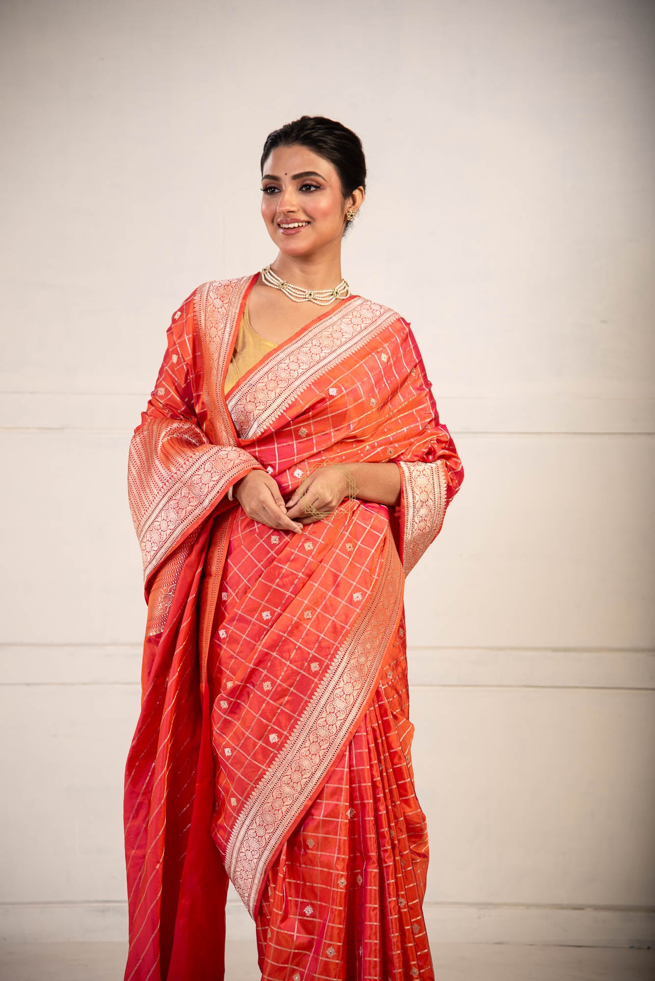 Traditional Checks Weaved with Kadhua Butti with Badla Saree