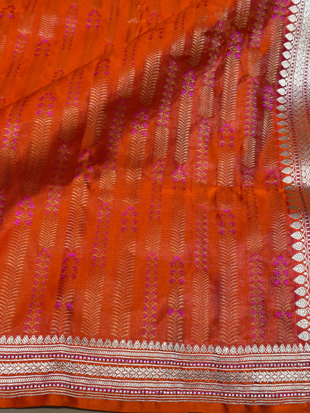 Red Jamawar Handloom Banarasi Mashru Silk Saree