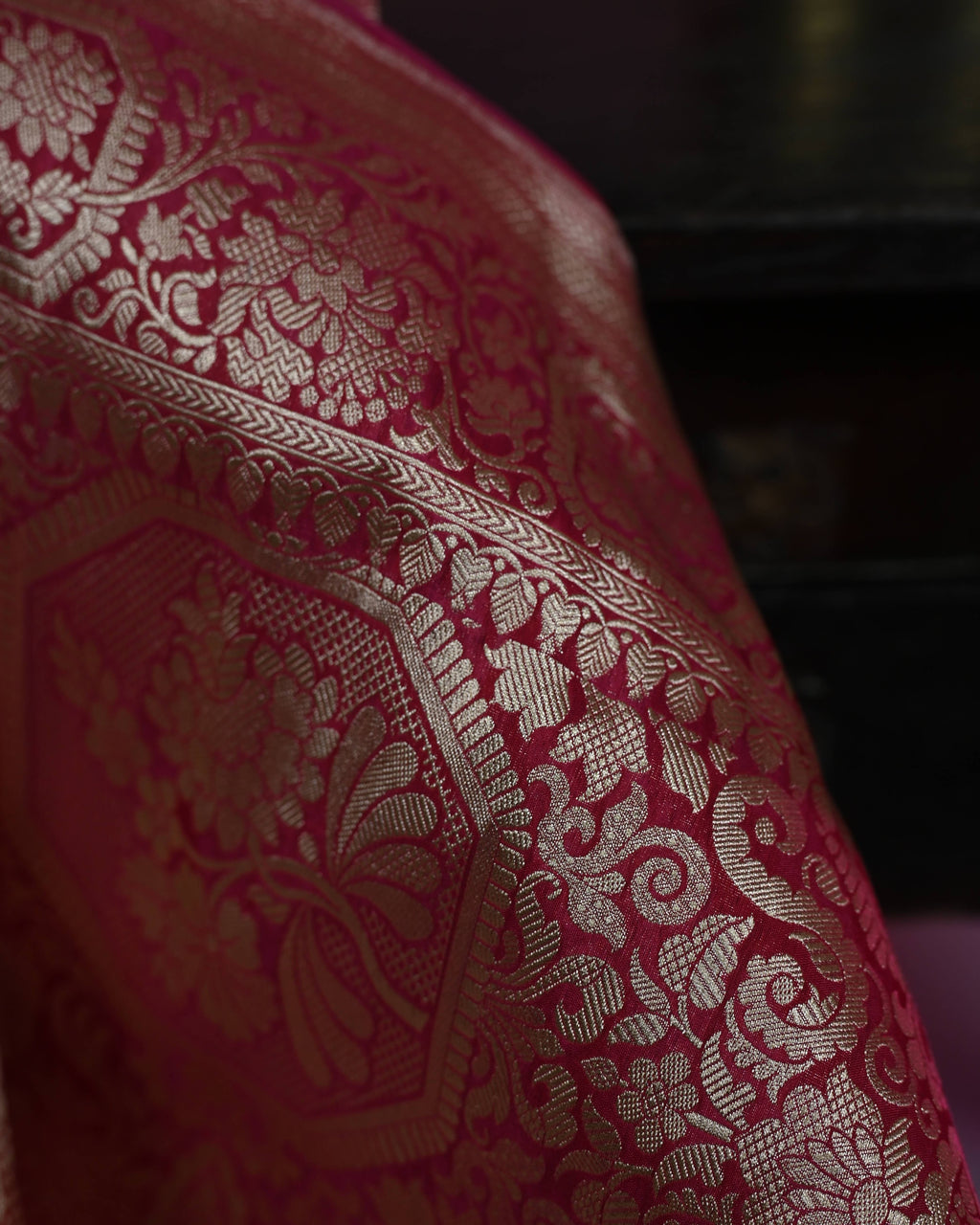 Rani Katan Rangkat Zari Border Pallu Saree