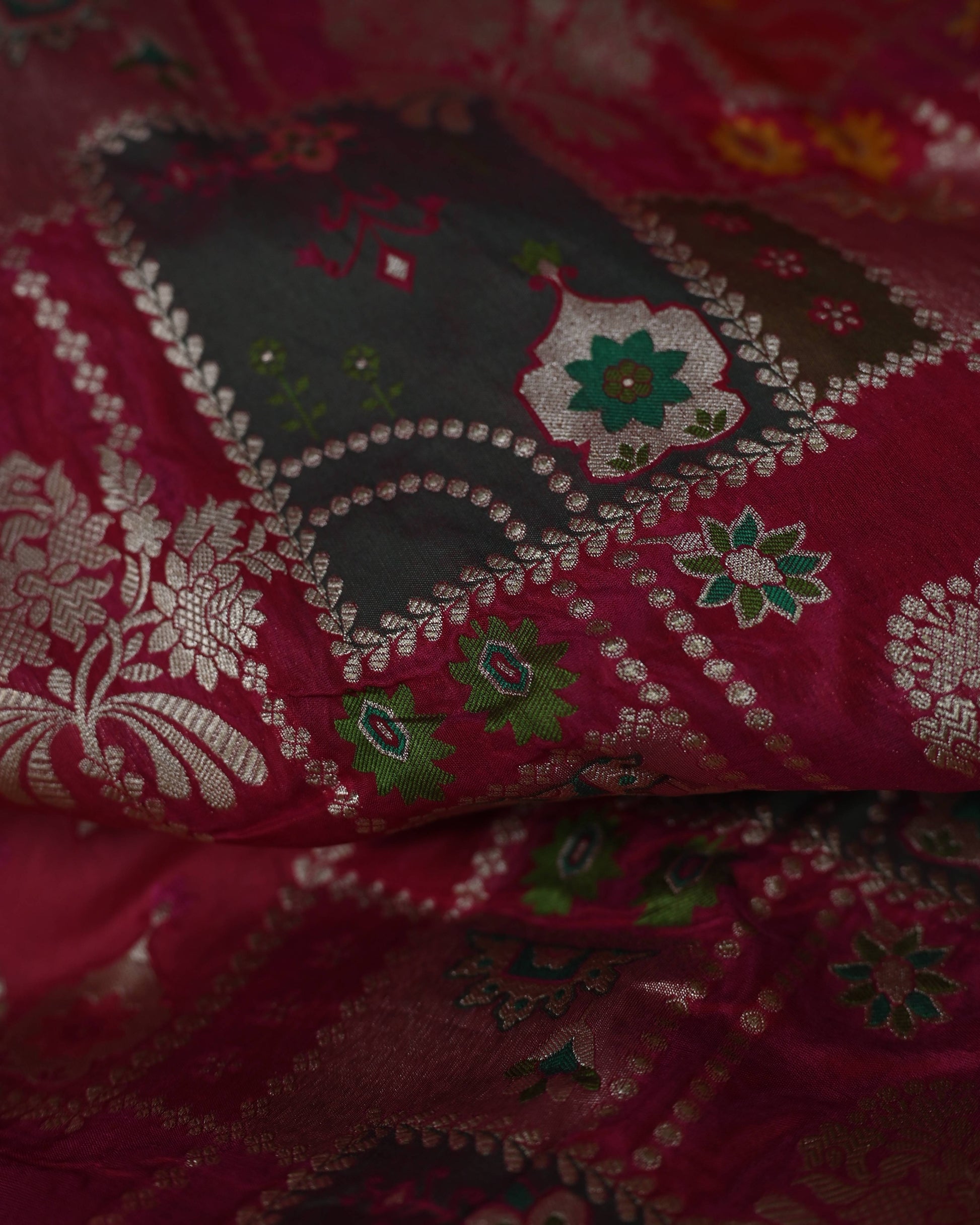 Rani Katan Rangkat Zari Border Pallu Saree