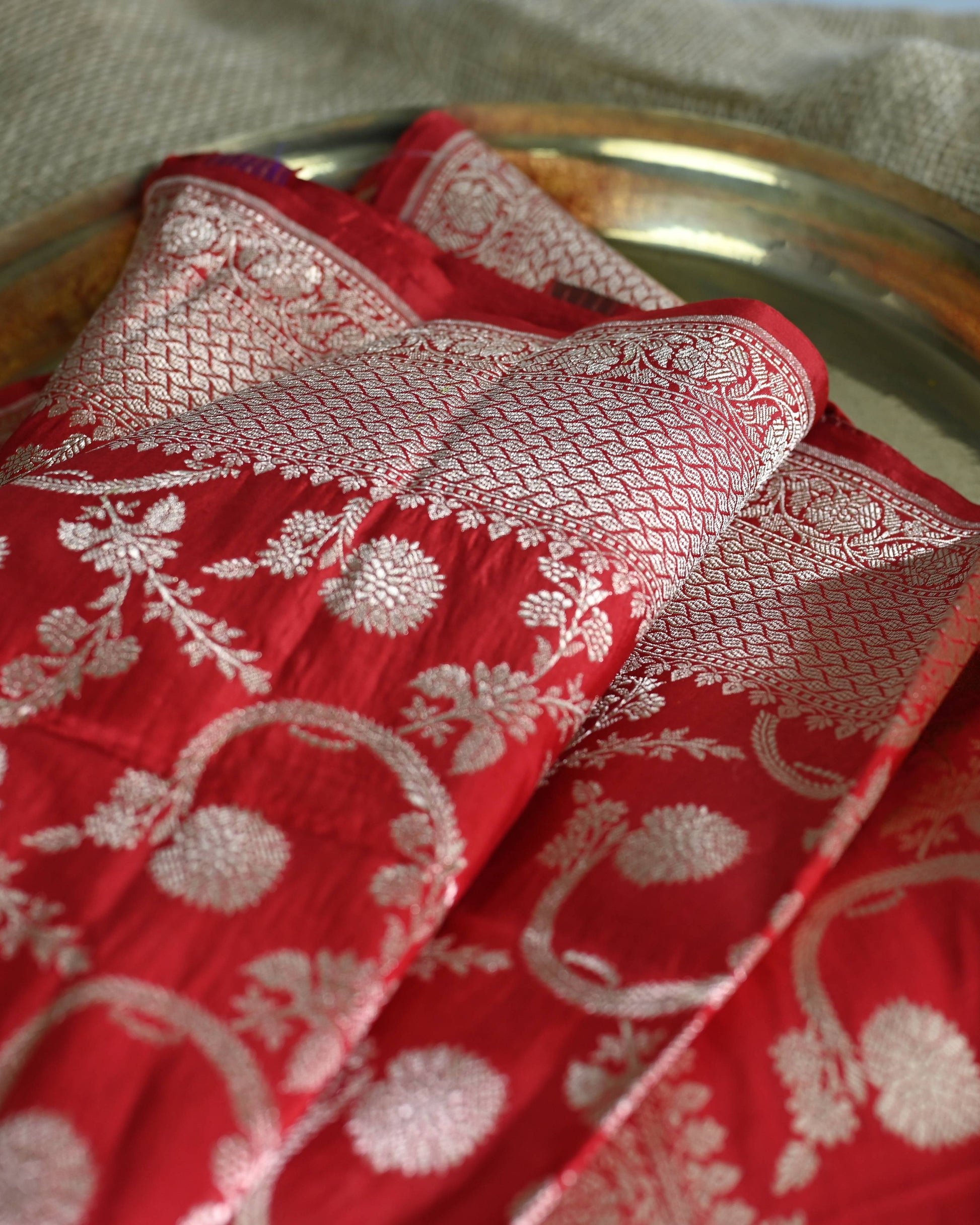 Red Katan Zari Jaal Banarasi Border Pallu Saree