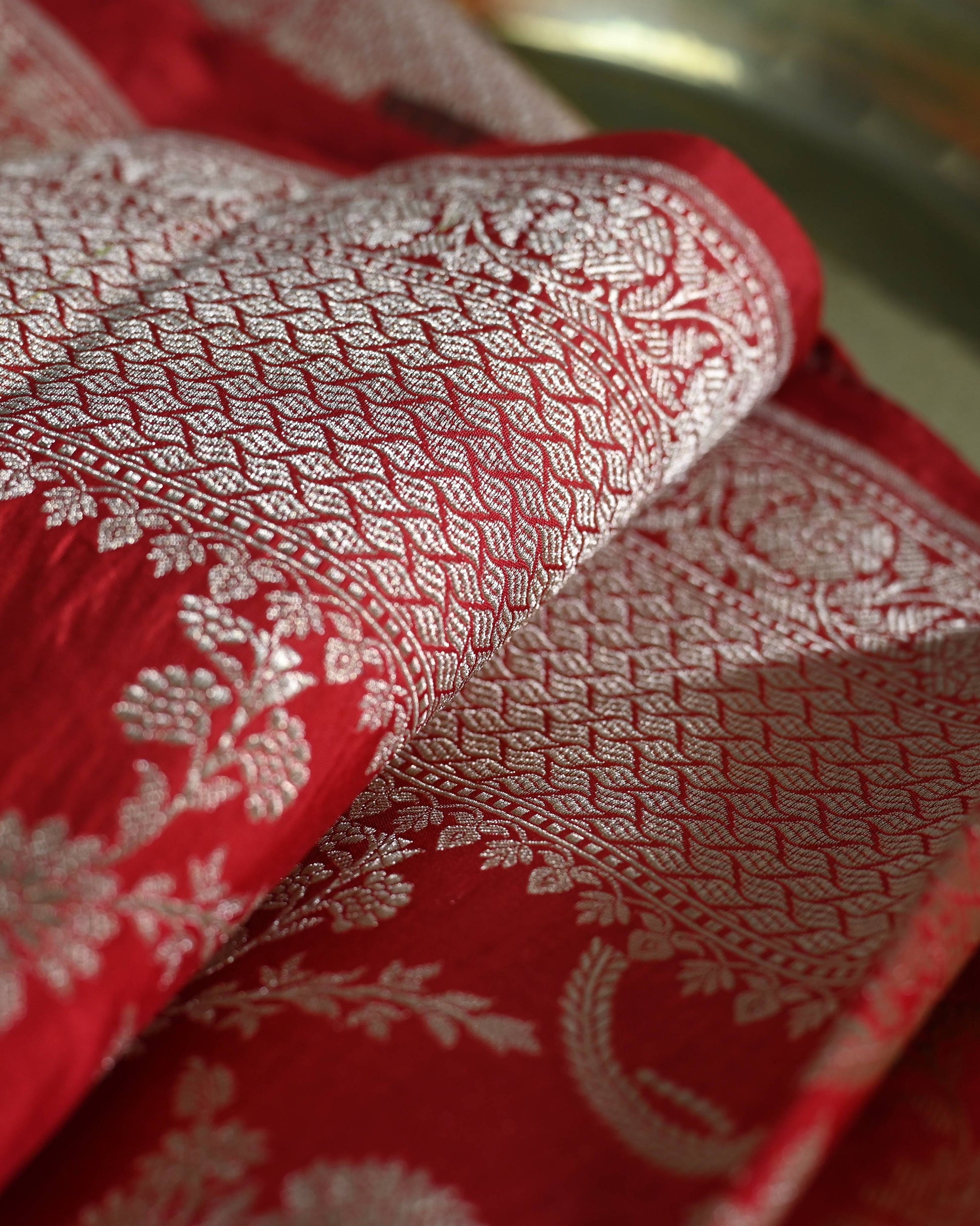 Red Katan Zari Jaal Banarasi Border Pallu Saree