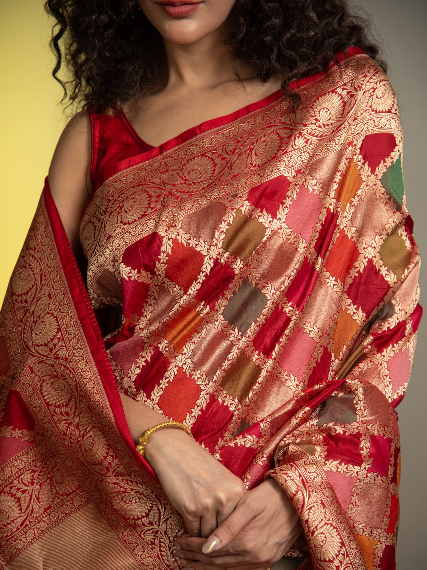 Rani Pink and Red Rangkat Handloom Banarasi Katan Silk Sare with Meenakari Jaal