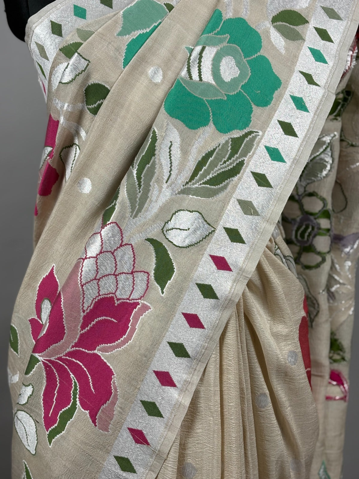 Beige Meenakari Handloom Banarasi Tussar Silk Saree