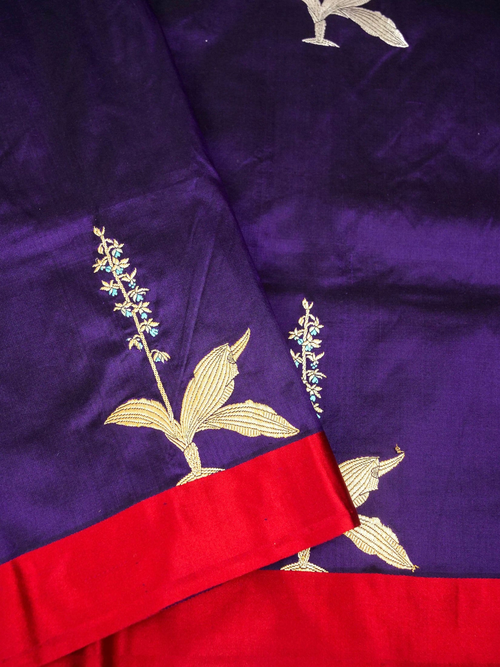 Sona Rupa Kadhua Boota Weaved on Satin Silk Border Saree