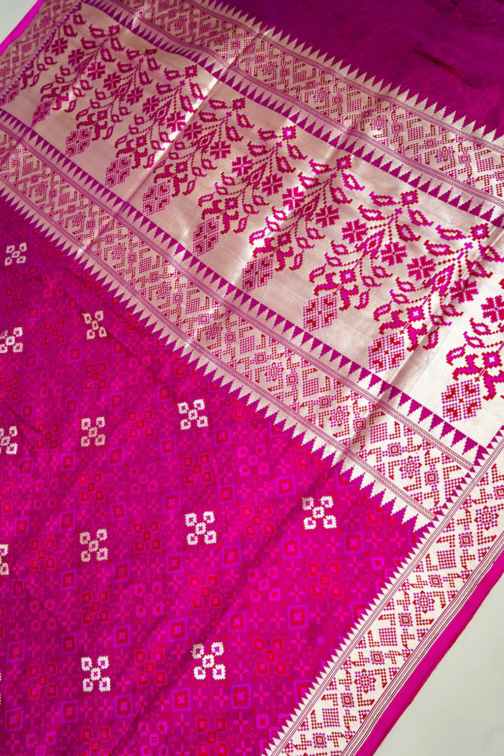 Resham and Zari Jaal Weaved on Satin with Jamawar Technique