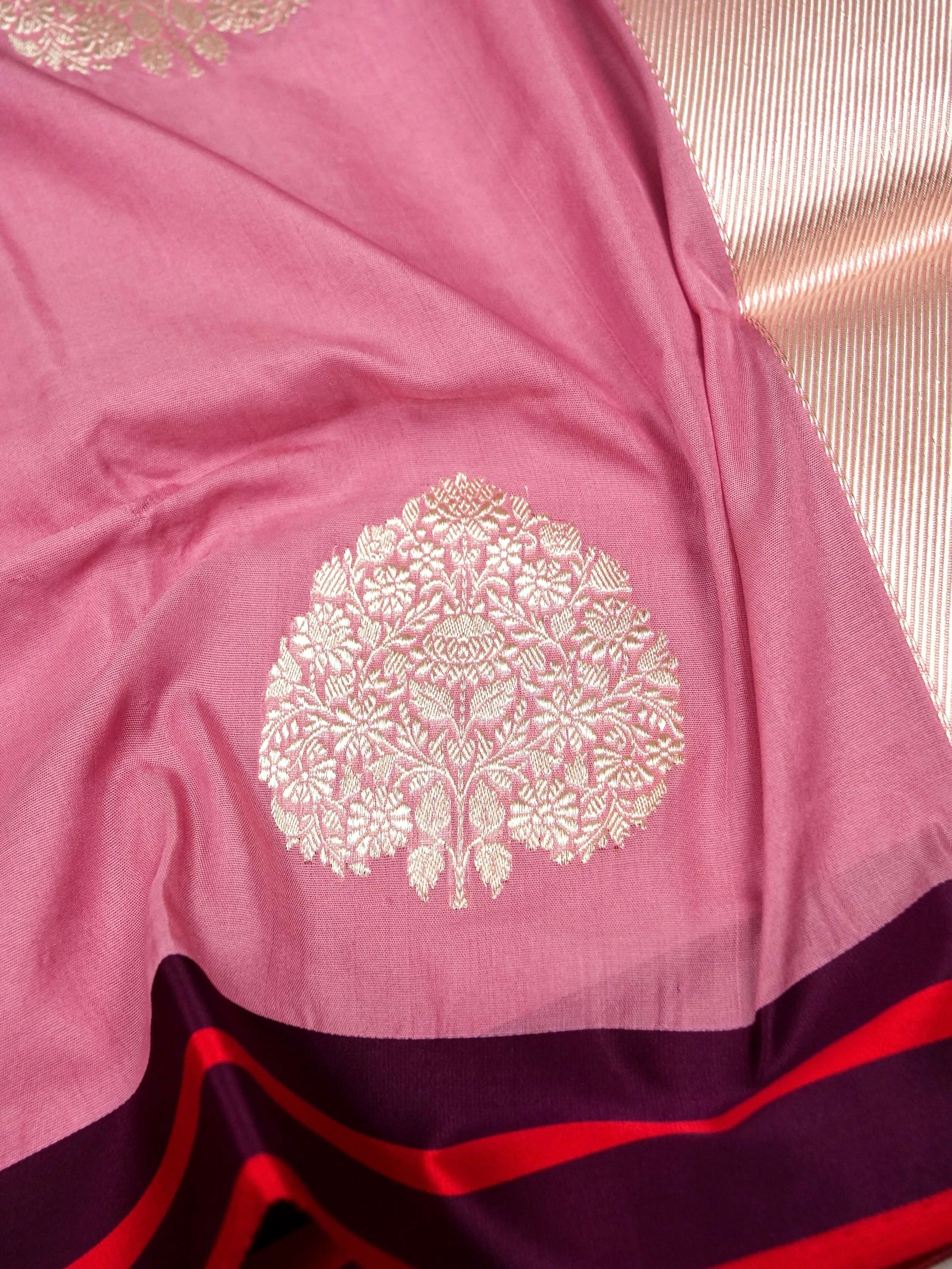 Kadhua Weaved Georgette By Georgette and Satin Border Saree
