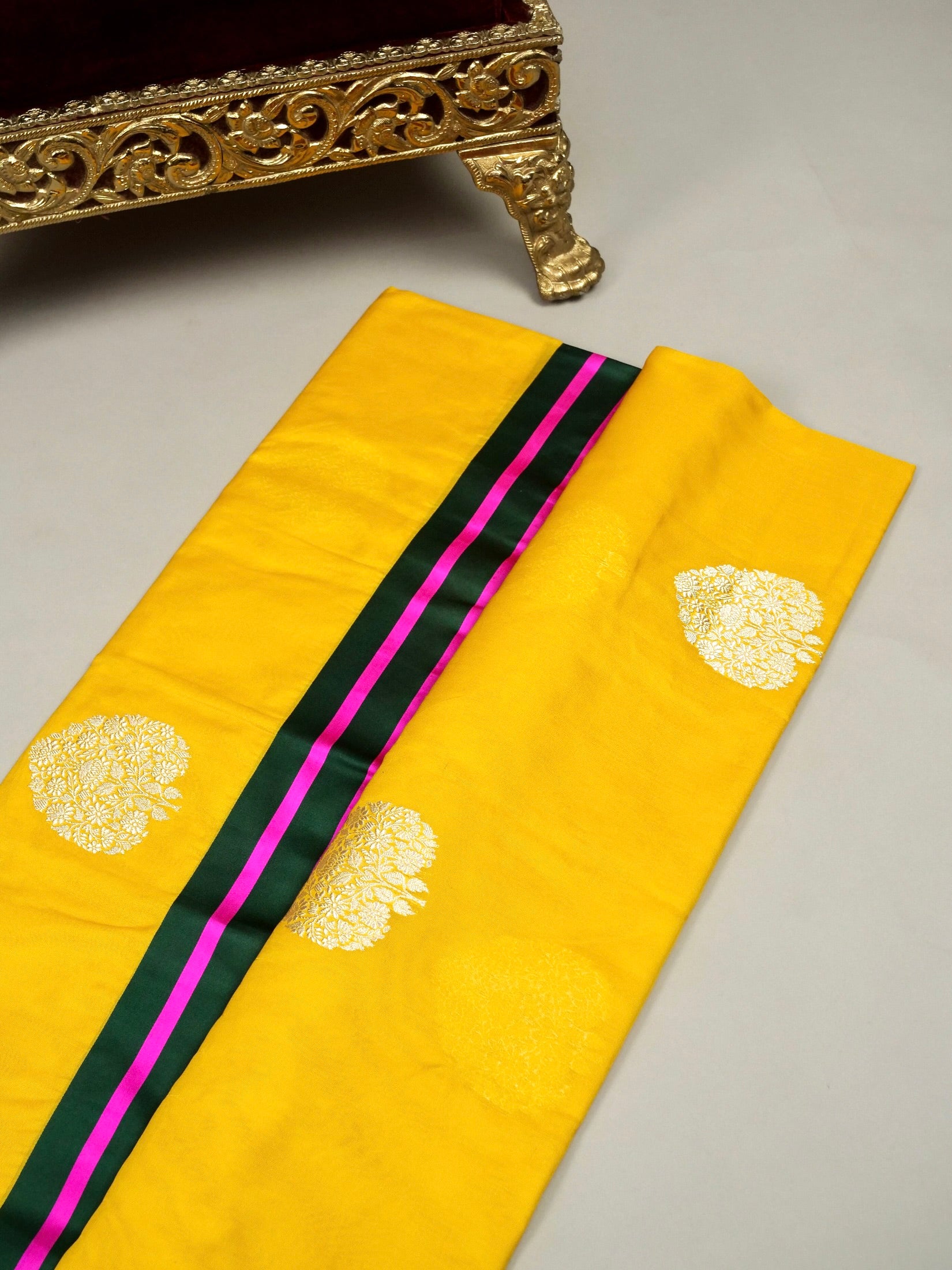 Kadhua Weaved Georgette By Georgette and Satin Border Saree